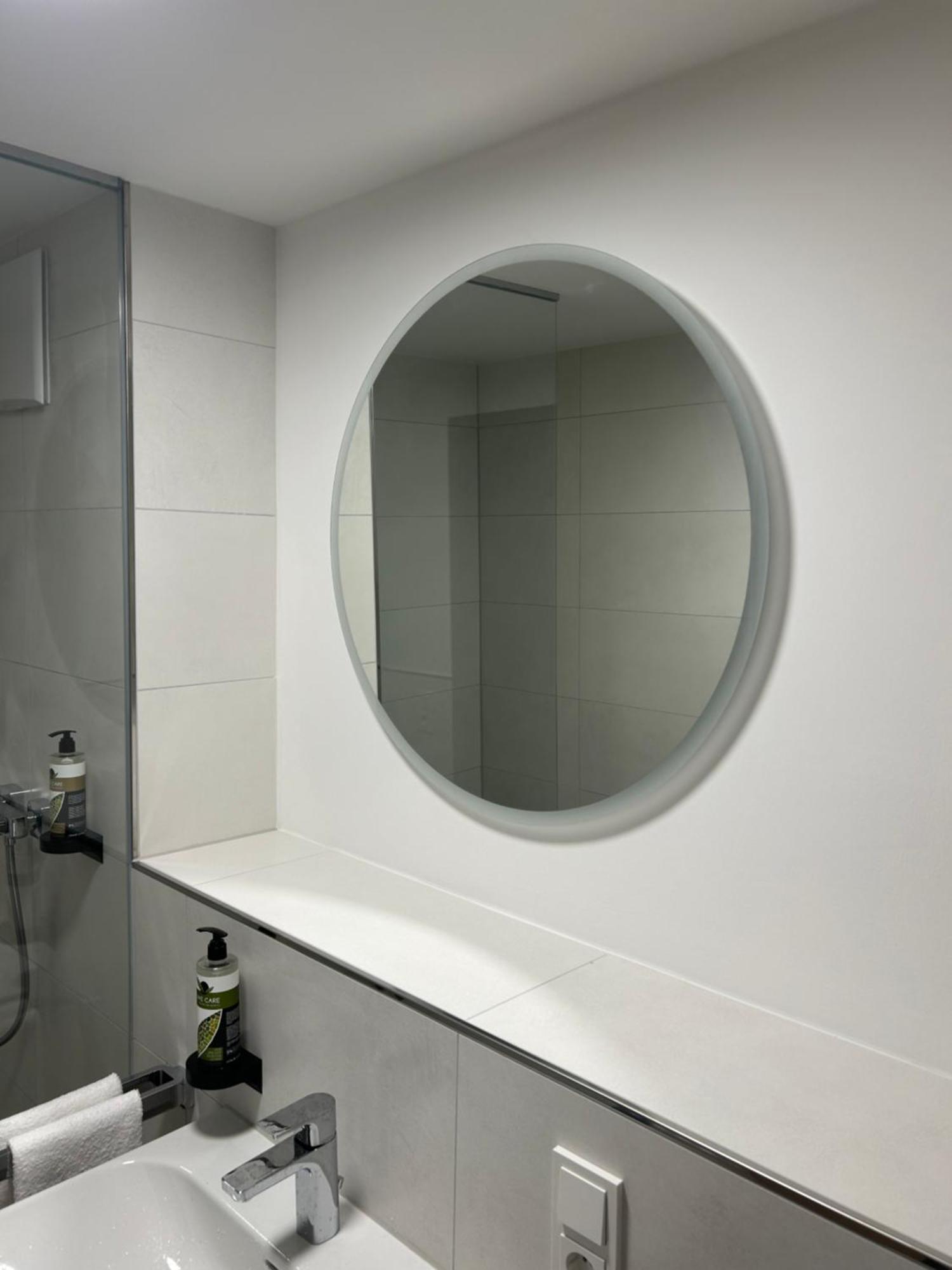 Munique Hotel Muenchen อุนเทอร์ชไลสส์ไฮม์ ภายนอก รูปภาพ